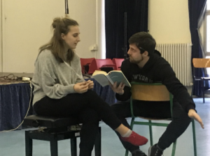 Alunni alle prove di teatro Alunni alle prove di teatro