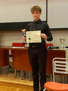 Giulio con il diploma