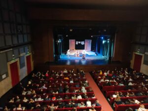 Alunni al teatro