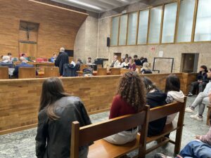 Alunni in tribunale assistono ad un udienza